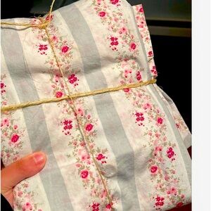 (2) SIMPLY SHABBY CHIC CURTAINS